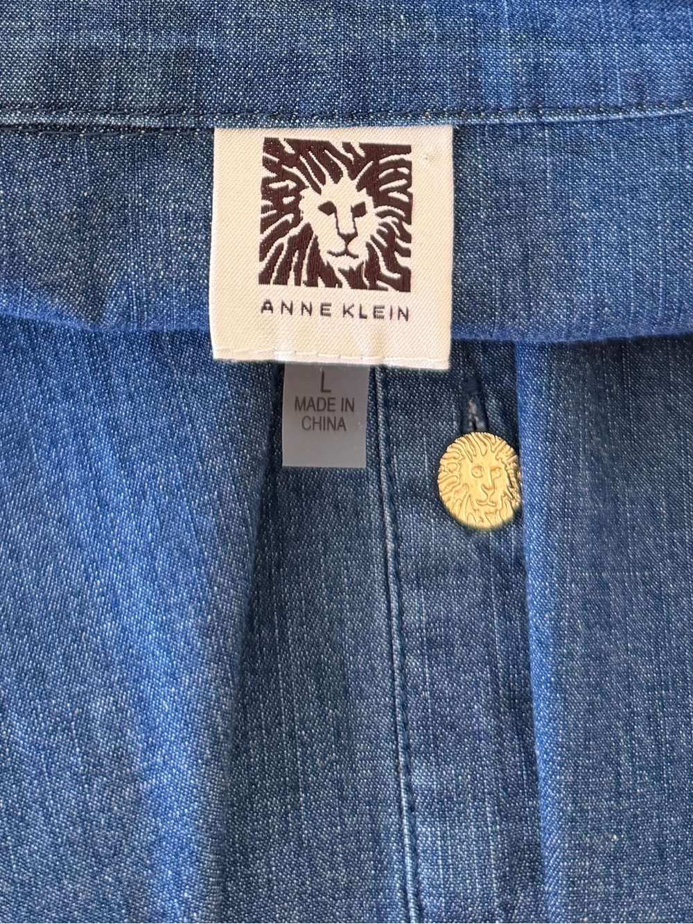 ANNE KLEIN Denim Short Sleeve Button Front Shirt V Neck Western Classic Chic - Picture 9 of 13
